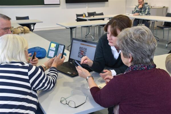 Einsamkeit – Technik verbindet